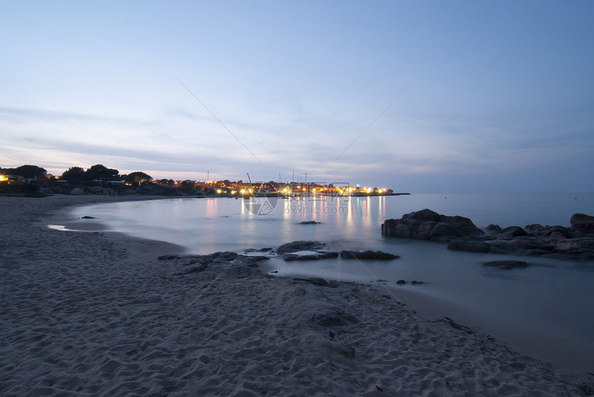 法国卡尔维Calvi日落时淡水棕褐色旅行蓝色太阳橙子海滩场景海浪晴天小路图片