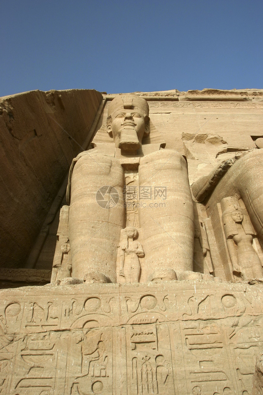 Abu Simbel的Ramses II号 拉姆谢斯二号雕像石头纪念碑艺术废墟寺庙帝国图片