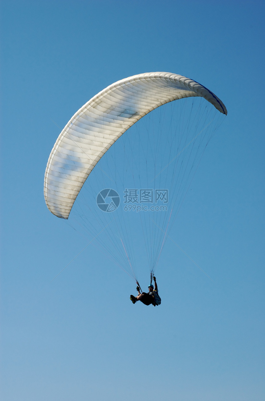 滑翔机自由天空线条降落伞空气天篷闲暇蓝色阴影冒险图片