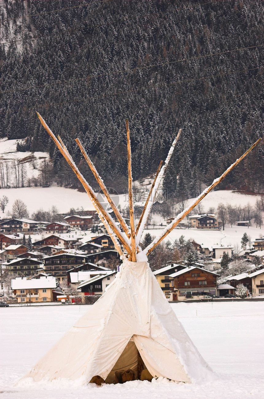 Tipi 蒂比小屋胜地帐篷游戏乐趣体力滑雪丘陵课程活动图片