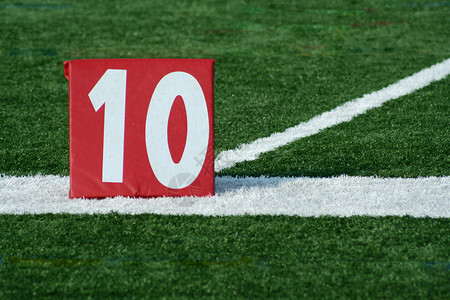 单足球素材足球10个操场标记背景