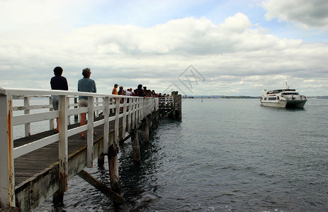 码头的渡轮海洋乘客渡船高清图片