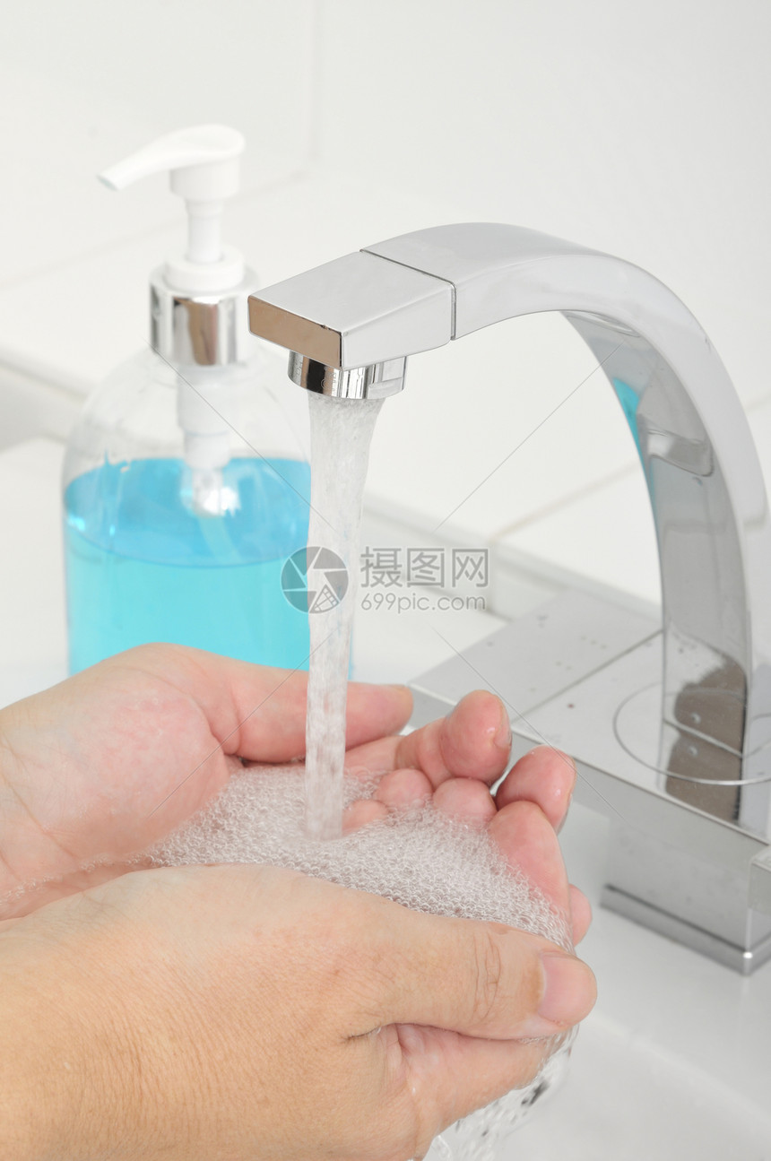 用水洗手洗澡打扫卫生肥皂皮肤浴室手指护理液体图片