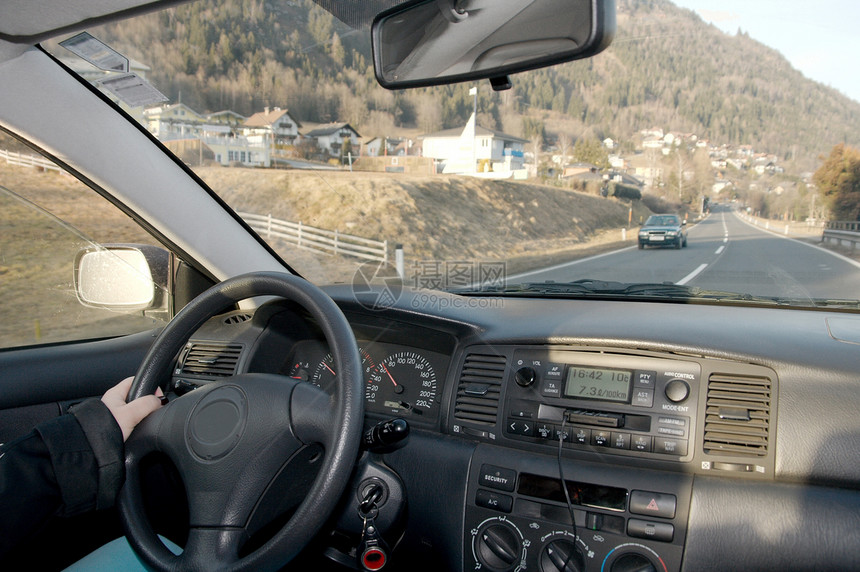 驾驶控制板旅行汽车车辆运输司机农村国家运动速度图片