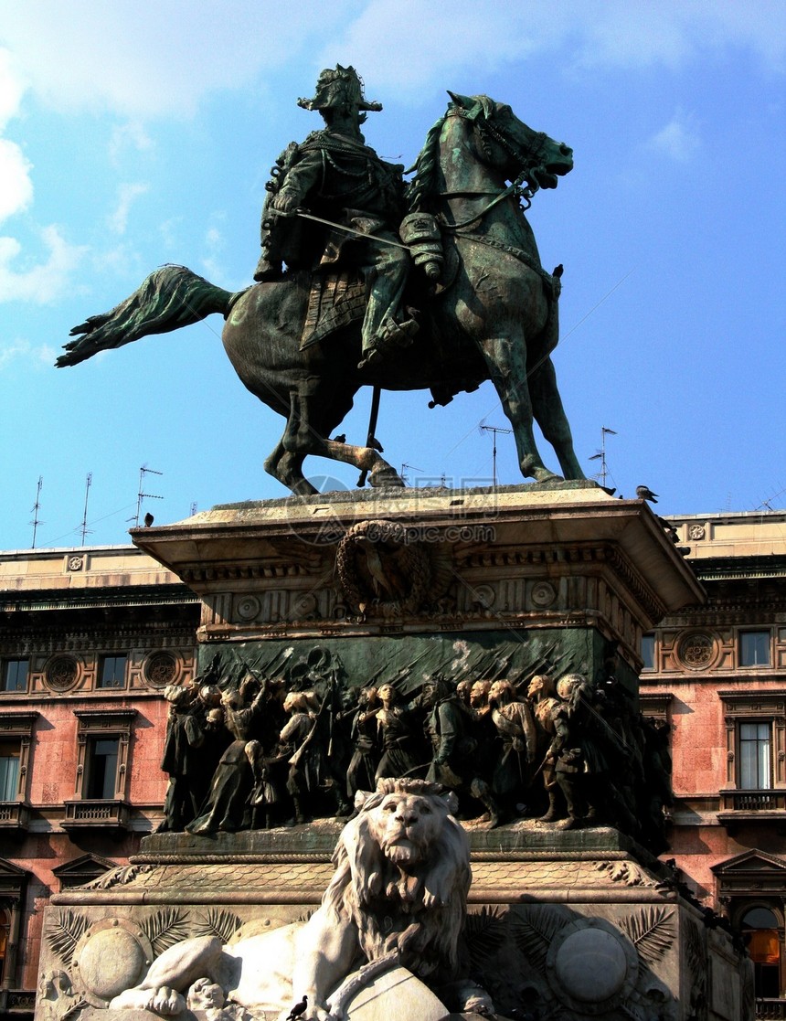 维托里奥埃马努埃纪念碑图片