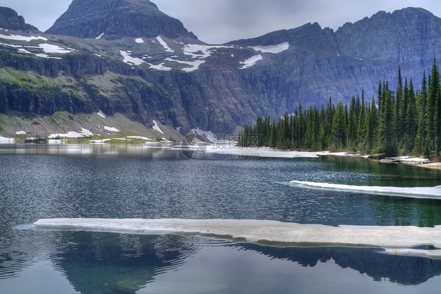 冰蓝山湖反射旅行冰山岩石高度首脑蓝色风景环境白色图片