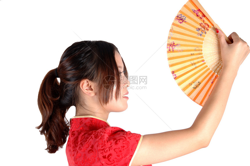 穿着长着风扇的Traditonal服装的中国女孩女士红色姿势青年扇子裙子女性图片
