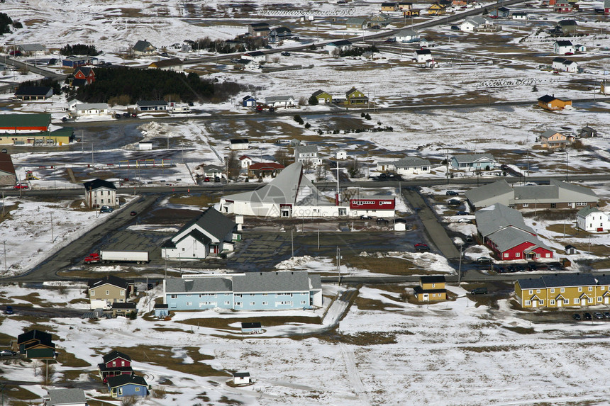 加拿大北极的镇镇村庄冻结房子天线房屋冷冻直升机浮冰空气航班图片
