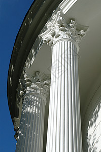 科林斯列建筑建筑学天空阴影花园柱子蓝色背景图片