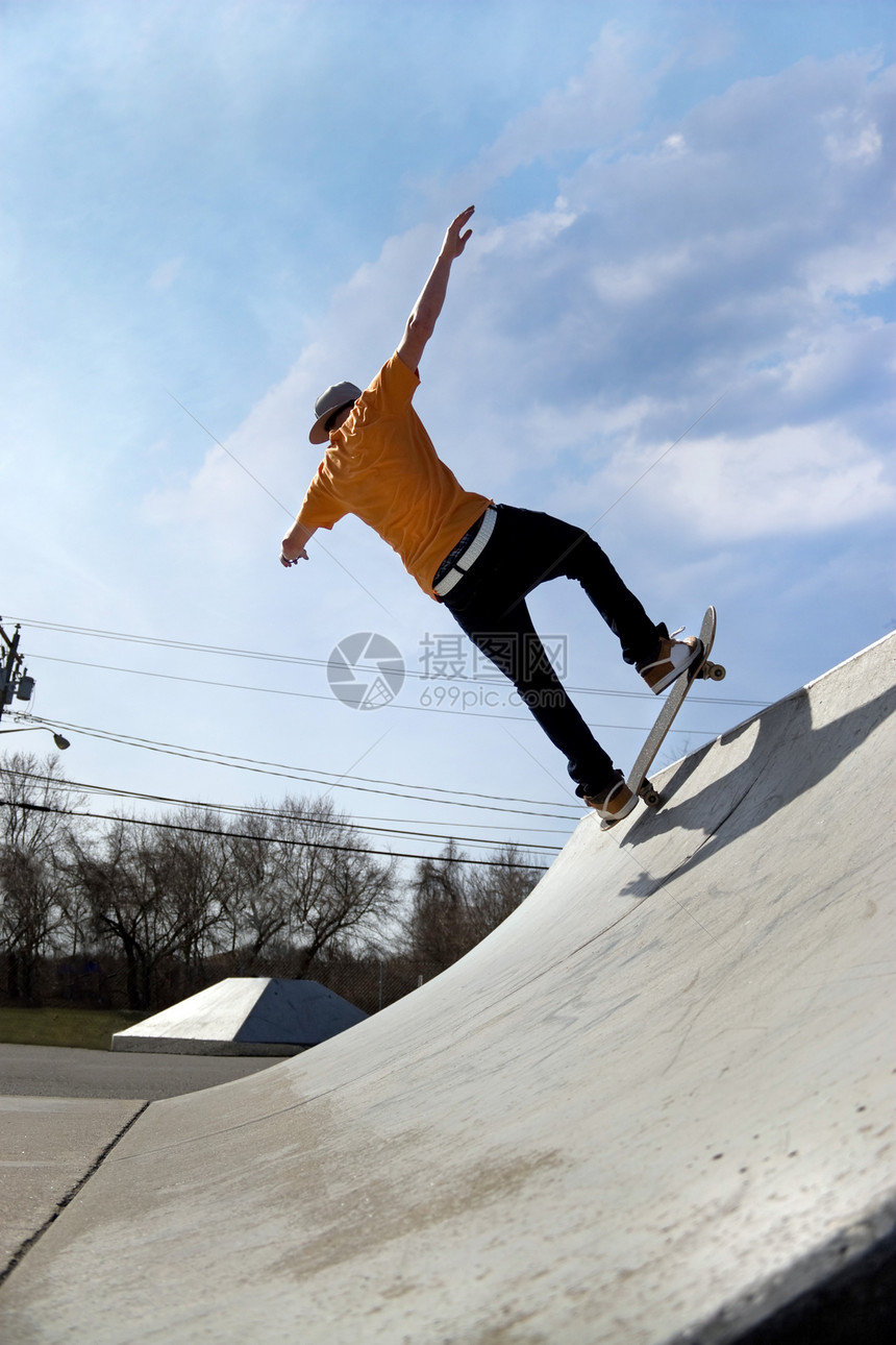 Skate公园滑板机滑冰滑板溜冰者空气青年技巧娱乐诡计伙计运动图片