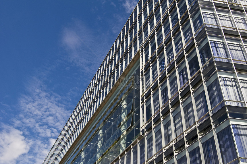 现代建筑城市建筑物地面办公室建造机构商业职场玻璃金融图片
