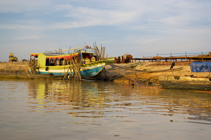 Chong Kneas河船 柬埔寨图片