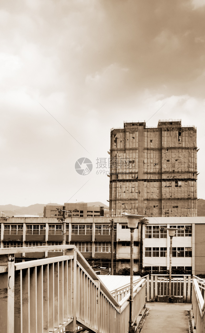 城市景观     飞越和公寓旅游交通地标场景运输建筑天空戏剧性住宅市中心图片