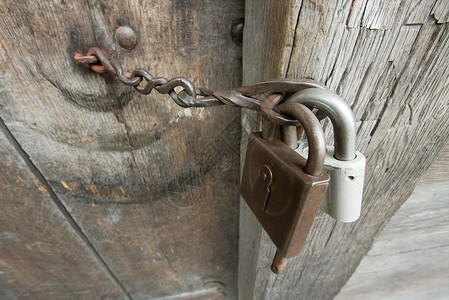 锁油漆工作谷仓锁具锁定衰变风化腐蚀木头乡村背景图片