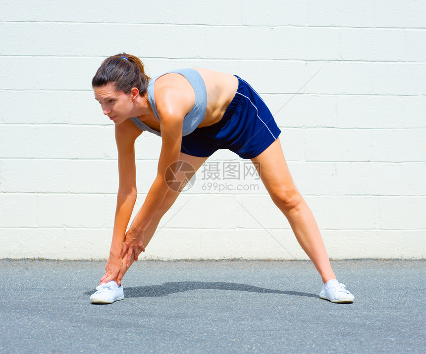 城市自然女性锻炼运动练习慢跑者成人活力娱乐火车赛跑者福利活动图片