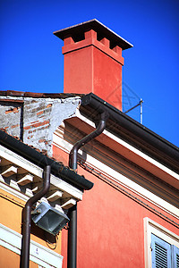 红烟囱建筑学蓝天建筑红色背景图片