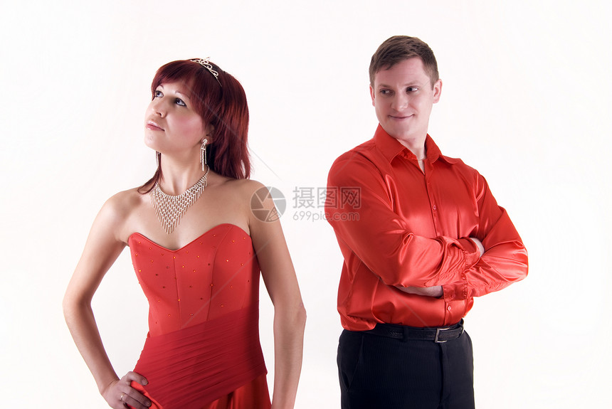 年轻夫妇订婚男性女士男人黑色夫妻裙子红色女性图片
