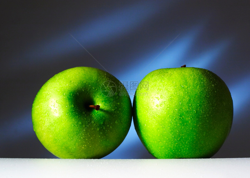 两个绿苹果卫生夫妻小吃水果宏观甜点保健活力团体食物图片