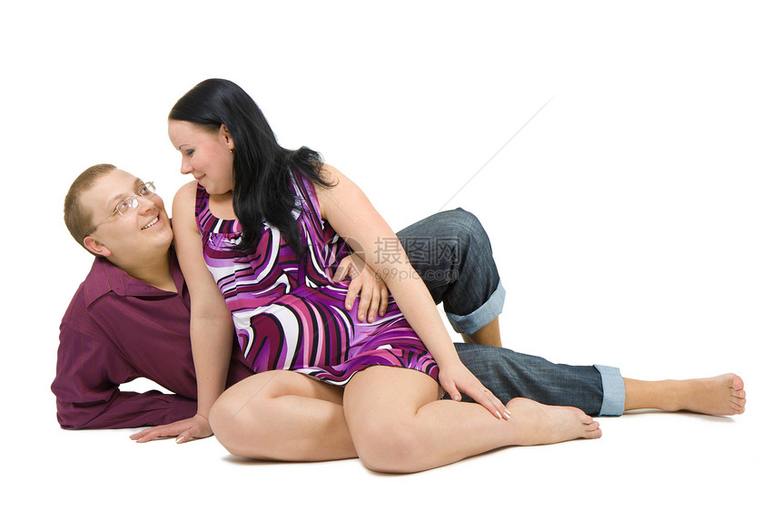 年轻夫妇妻子婚姻母亲青年拥抱男人婴儿父亲夫妻腹部图片
