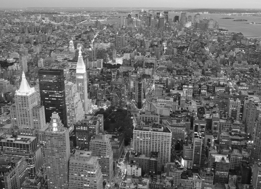 纽约市夜景之夜旅游建筑地标日落景观城市生活摩天大楼场景力量图片
