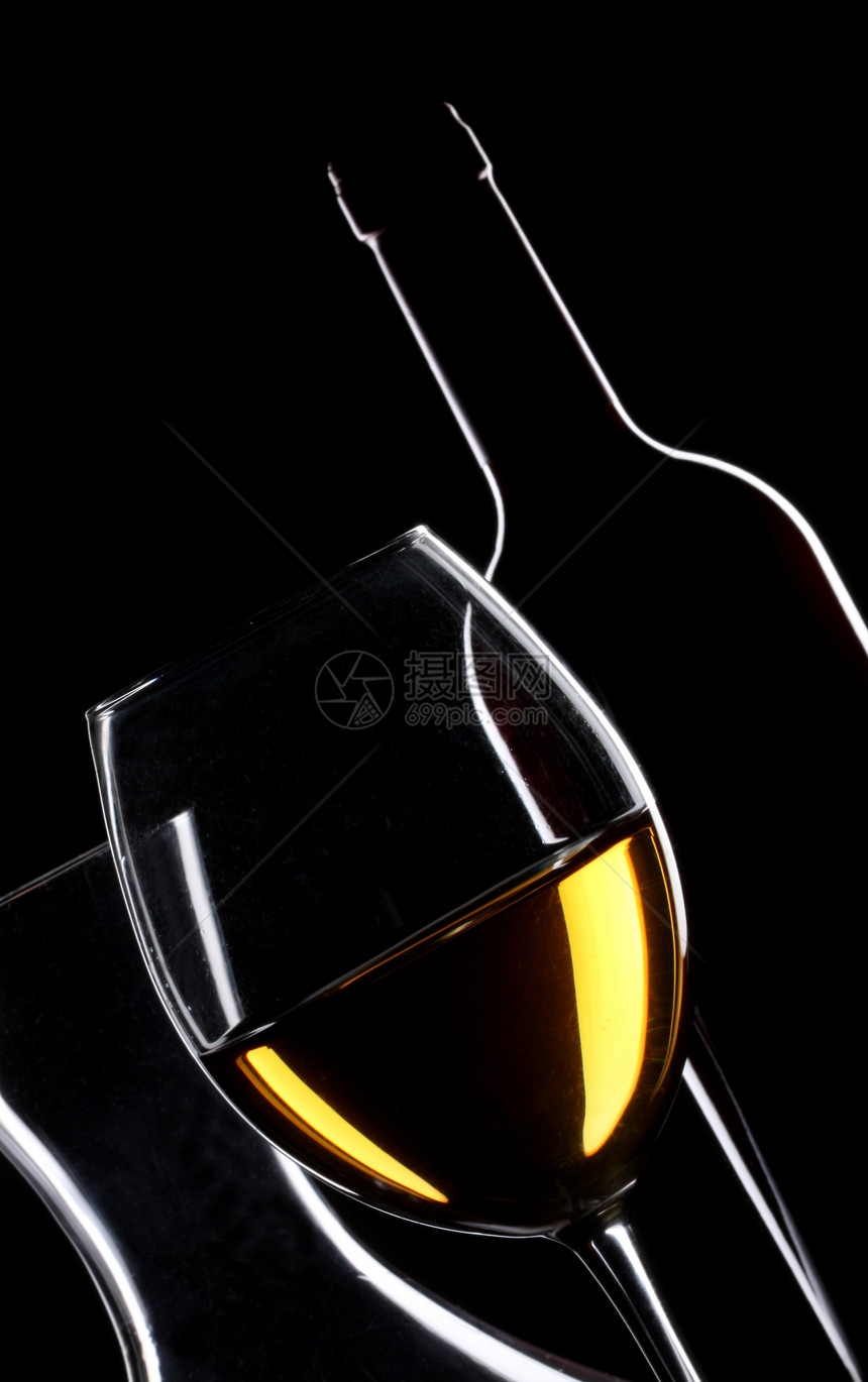 白葡萄酒瓶和玻璃庆典水晶品酒香味饮料液体白色派对瓶子黄色图片