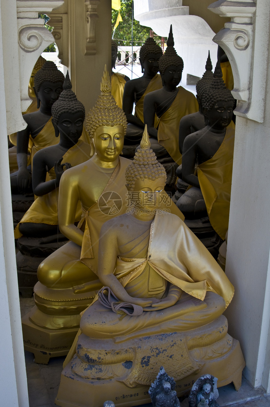 佛金子寺庙崇拜艺术宗教文化旅行雕像智慧雕塑图片