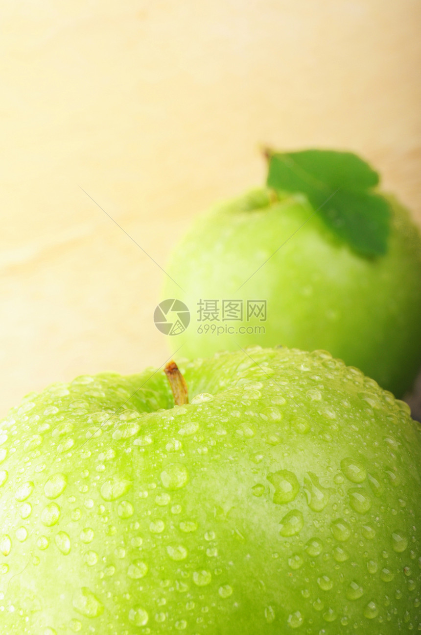 苹果和复制空间木头绿色水果食物空白图片