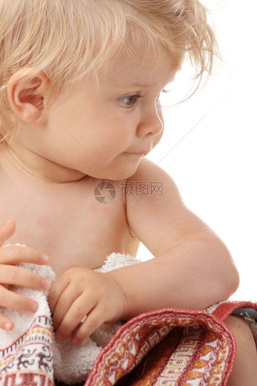 带着毛巾快乐的宝宝洗澡婴儿期乐趣女孩毯子孩子卫生男生护理童年图片