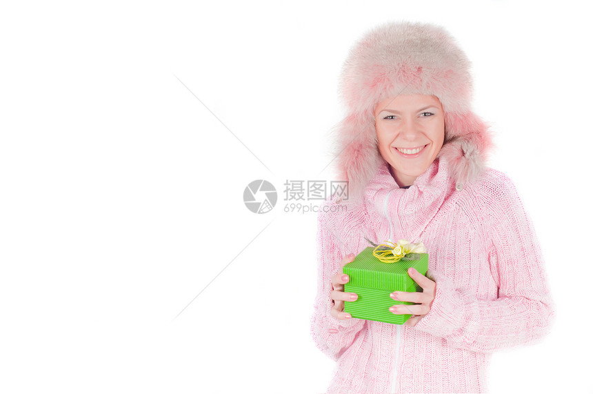粉红色的漂亮女人工作室粉色衣服女士毛衣展示女性绿色帽子开襟衫图片