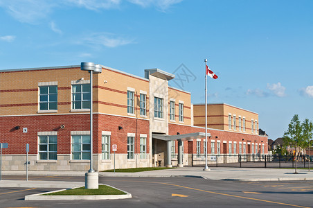 新加拿大小学大楼背景图片