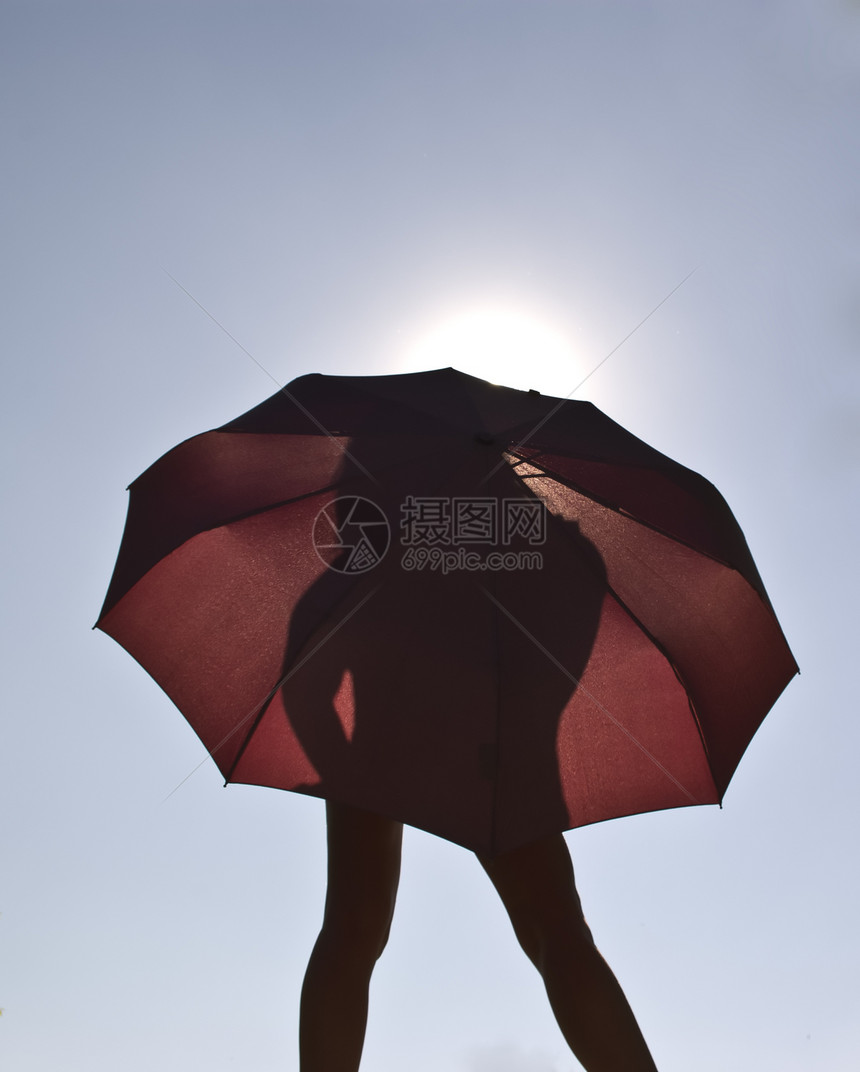 带雨伞的女孩女性头发天空手表小麦收成裙子女士衣服谷物图片