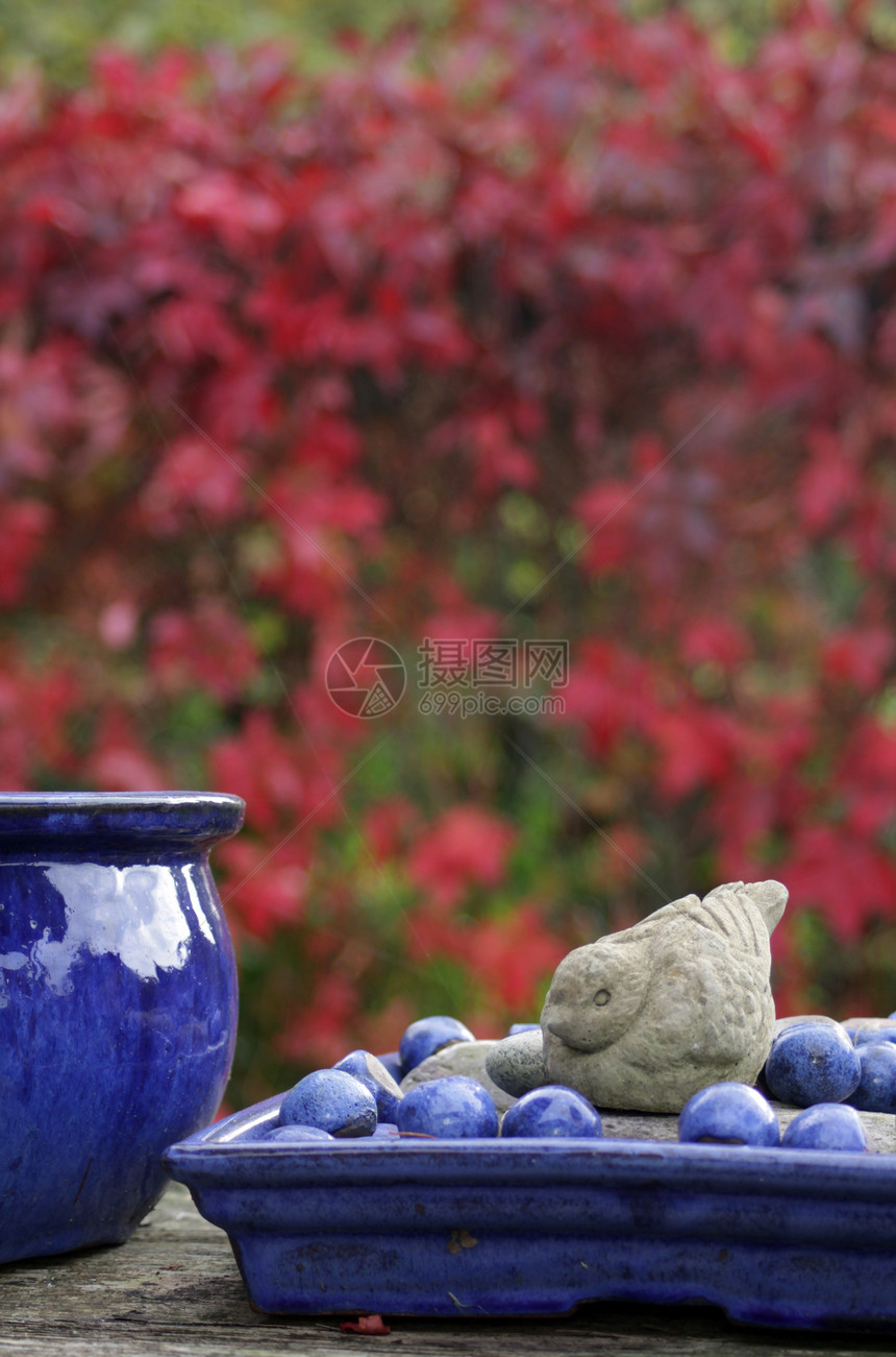 中华花园红色季节性树叶陶瓷制品叶子蓝色装饰品季节花园图片