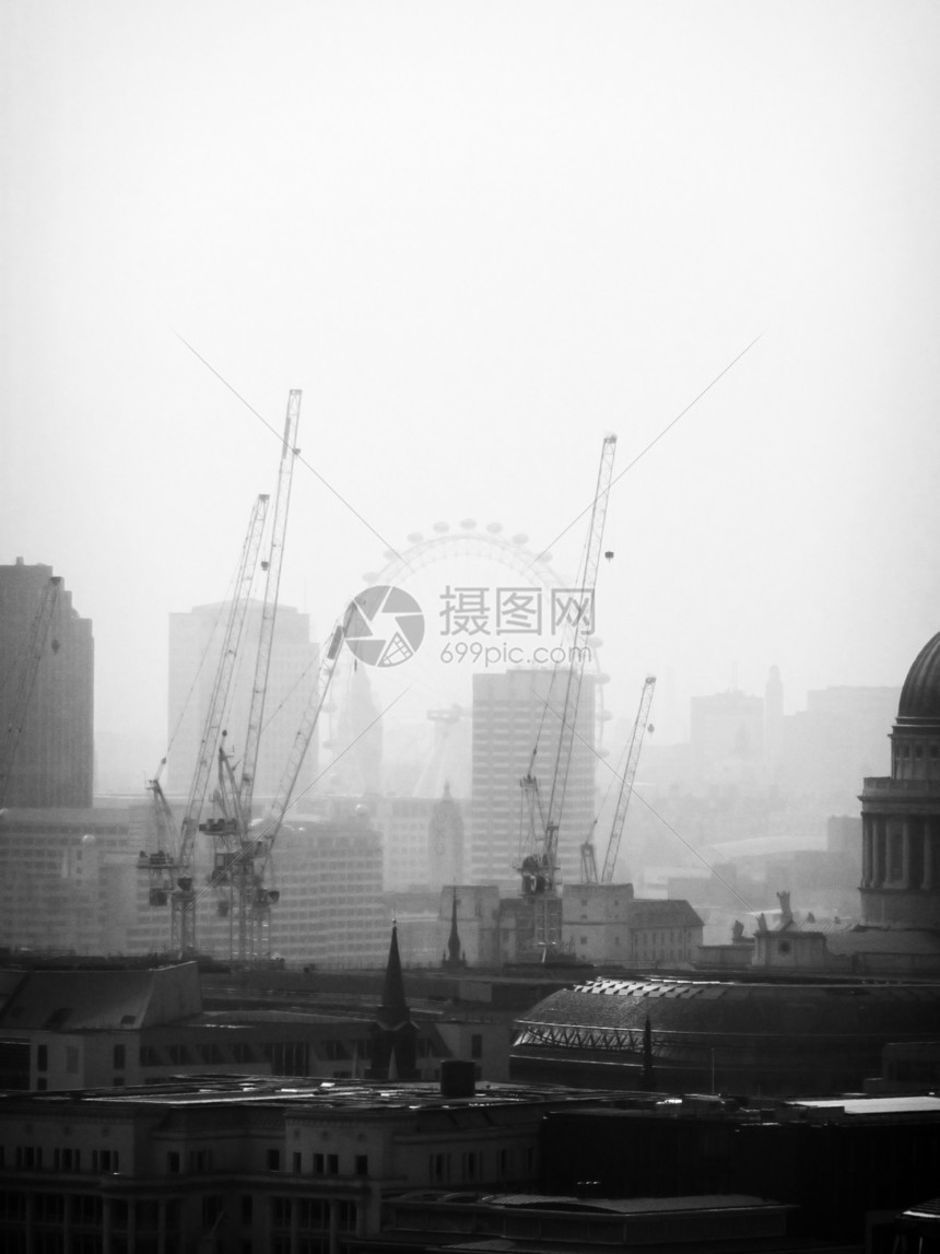 伦敦市风景建筑学白色财产天空车轮城市都市摩天大楼起重机天线图片