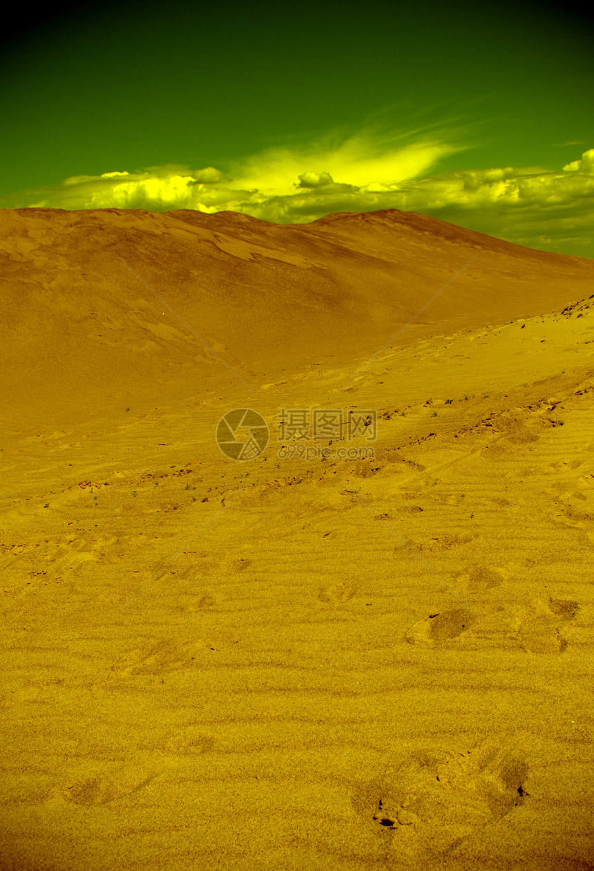 埃及沙漠阳光土地日落旅游波浪戈壁晴天地平线蓝色月亮图片