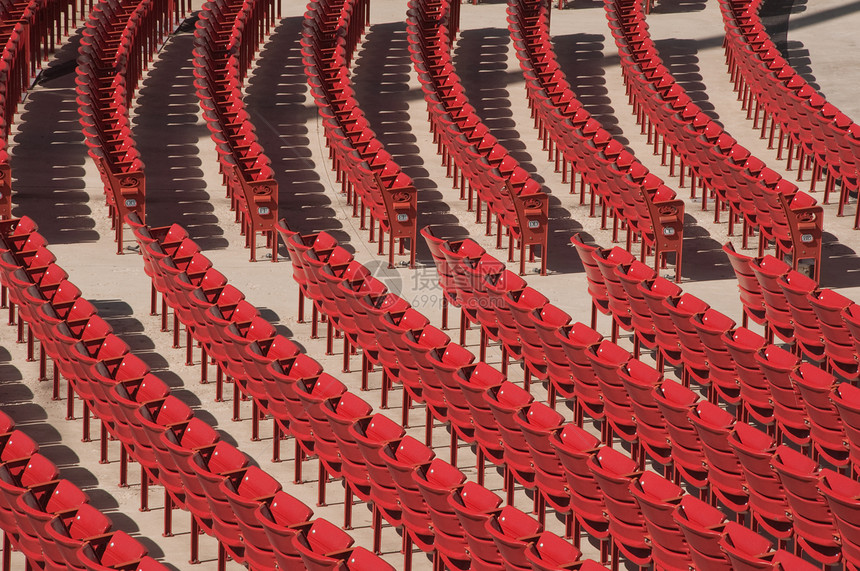 礼堂座位体育场塑料剧院椅子竞技场红色运动图片