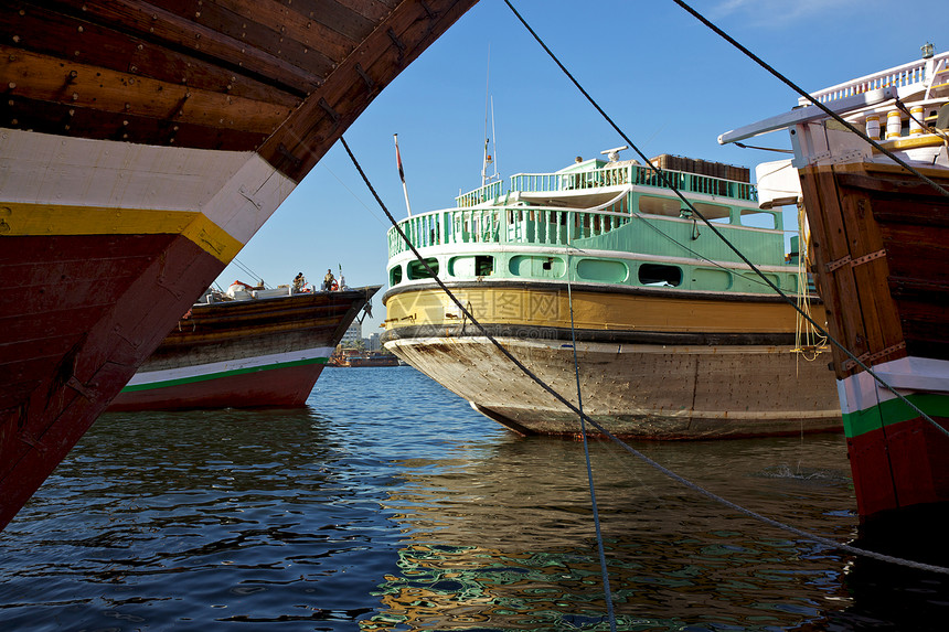 迪拜溪三角运输木头贸易血管帆船海湾图片