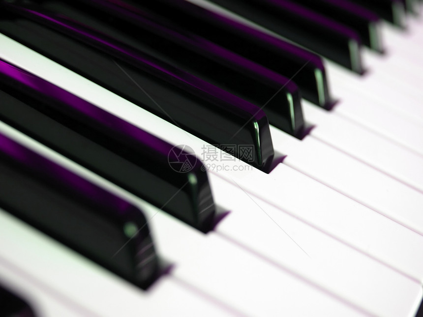 音乐键盘立体声迷笛乐器艺术器官音响工具白色大键紫色图片
