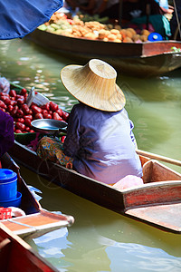 该死浮动市场女士小贩商务旅游吸引力旅行蔬菜传统水果帽子背景