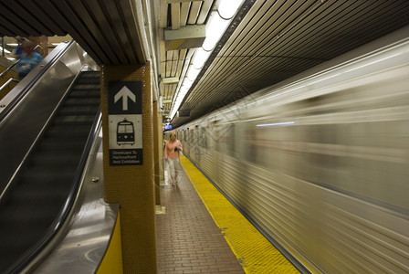 2008年多伦多地铁离开 2008年背景图片