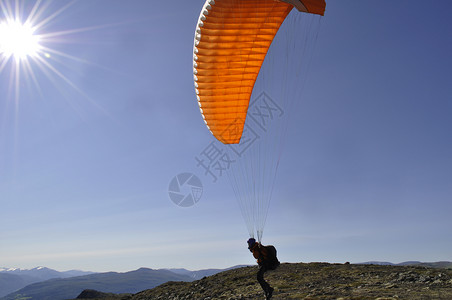 滑翔伞危险空气橙子肾上腺素天空跳伞山脉运动航空爱好高清图片