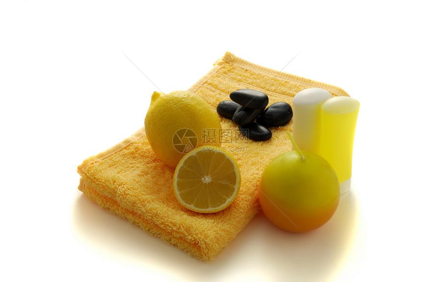 配有石子的柠檬味SPA图片