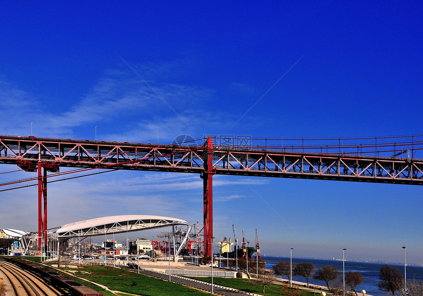 桥街道铁路城市路口景观海岸渡船钢筋金子汽车图片