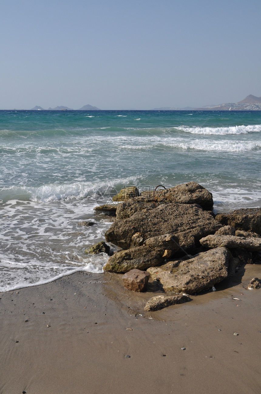 科斯海滩风景海洋假期海浪石头海景支撑海岸蓝色旅游图片