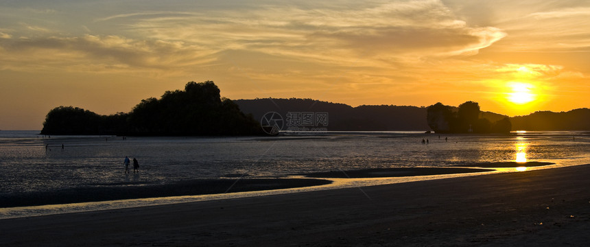 安达曼海日落旅游海岸线旅行海洋热带海滩高尔夫球反射海岸太阳图片