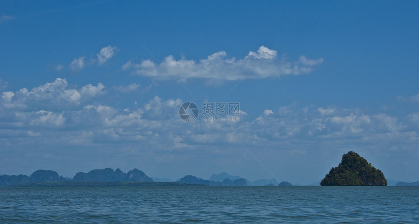 张恩加海洋石灰石爬坡顶峰蓝色小岛旅游岩石侵蚀假期图片