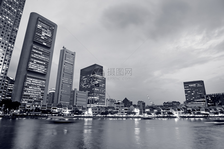 城市天线蓝色天空摩天大楼反射地标场景中心吸引力港口风景图片