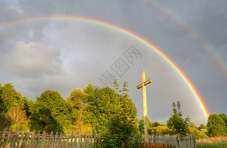 彩虹叶子素材雨之后的彩虹和彩虹宗教天空风暴蓝色光谱绿色乡村气象天气天堂背景