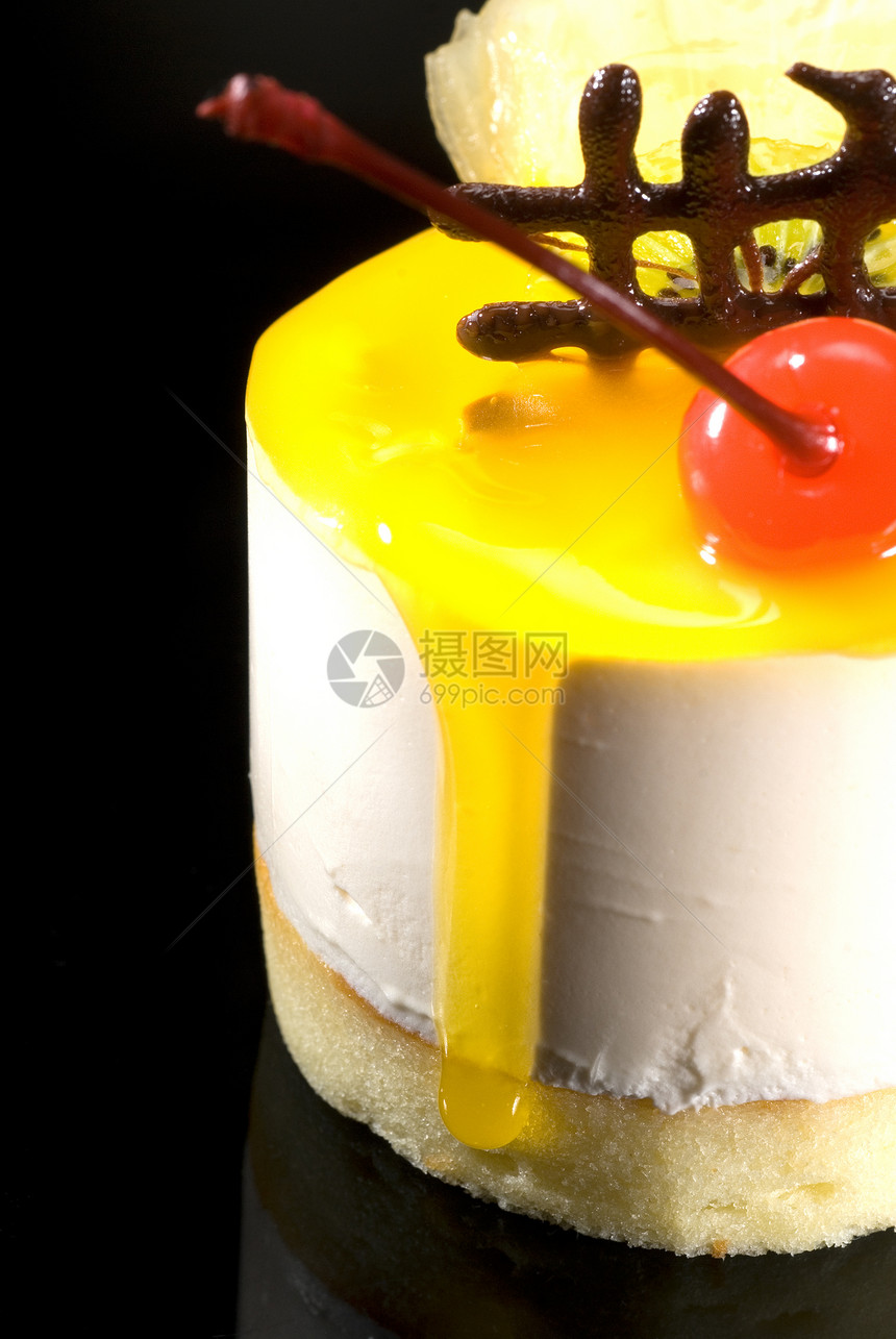水果蛋糕块诱惑配料脆皮反射派对生日庆典甜点奶油蛋糕图片