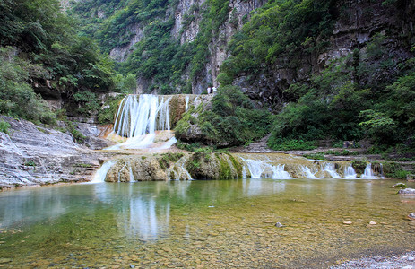 中国云台山的瀑水和级联溪流矿物吸引力瀑布茶点旅游旅行地质学地质力量背景图片