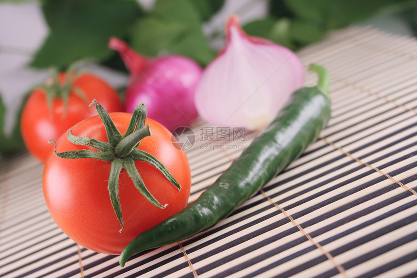 番茄 洋葱和热辣椒图片